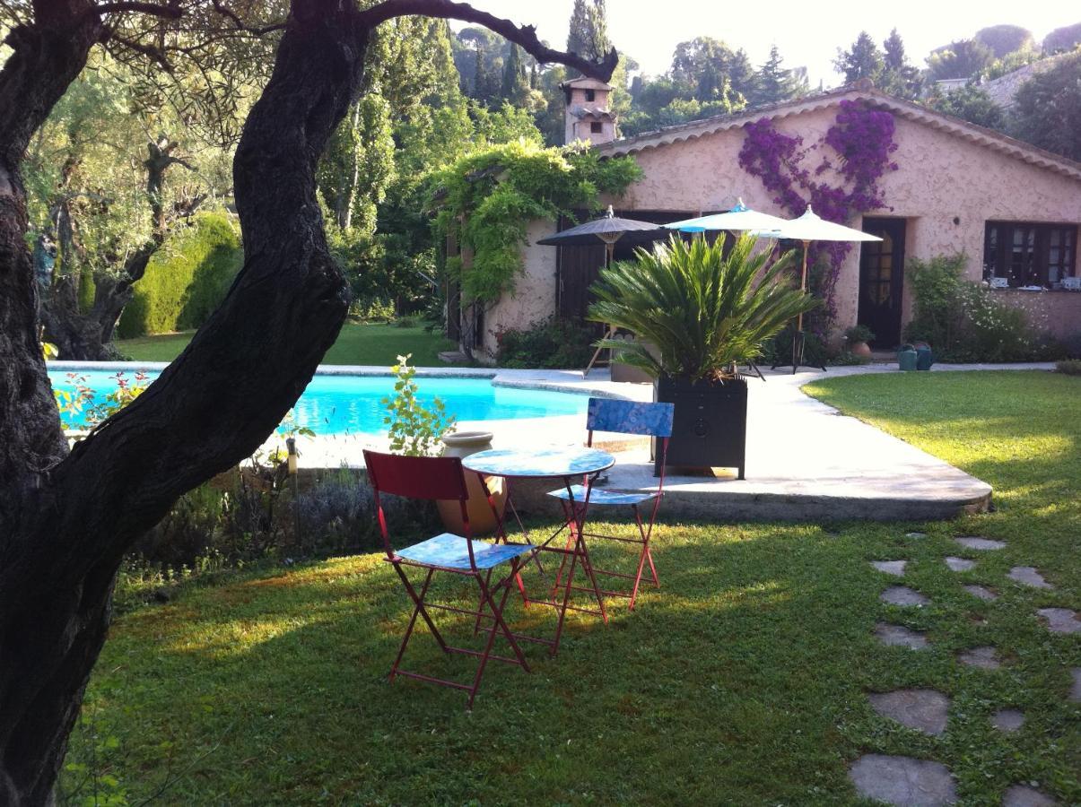 Abeille Bed and Breakfast Vence Esterno foto